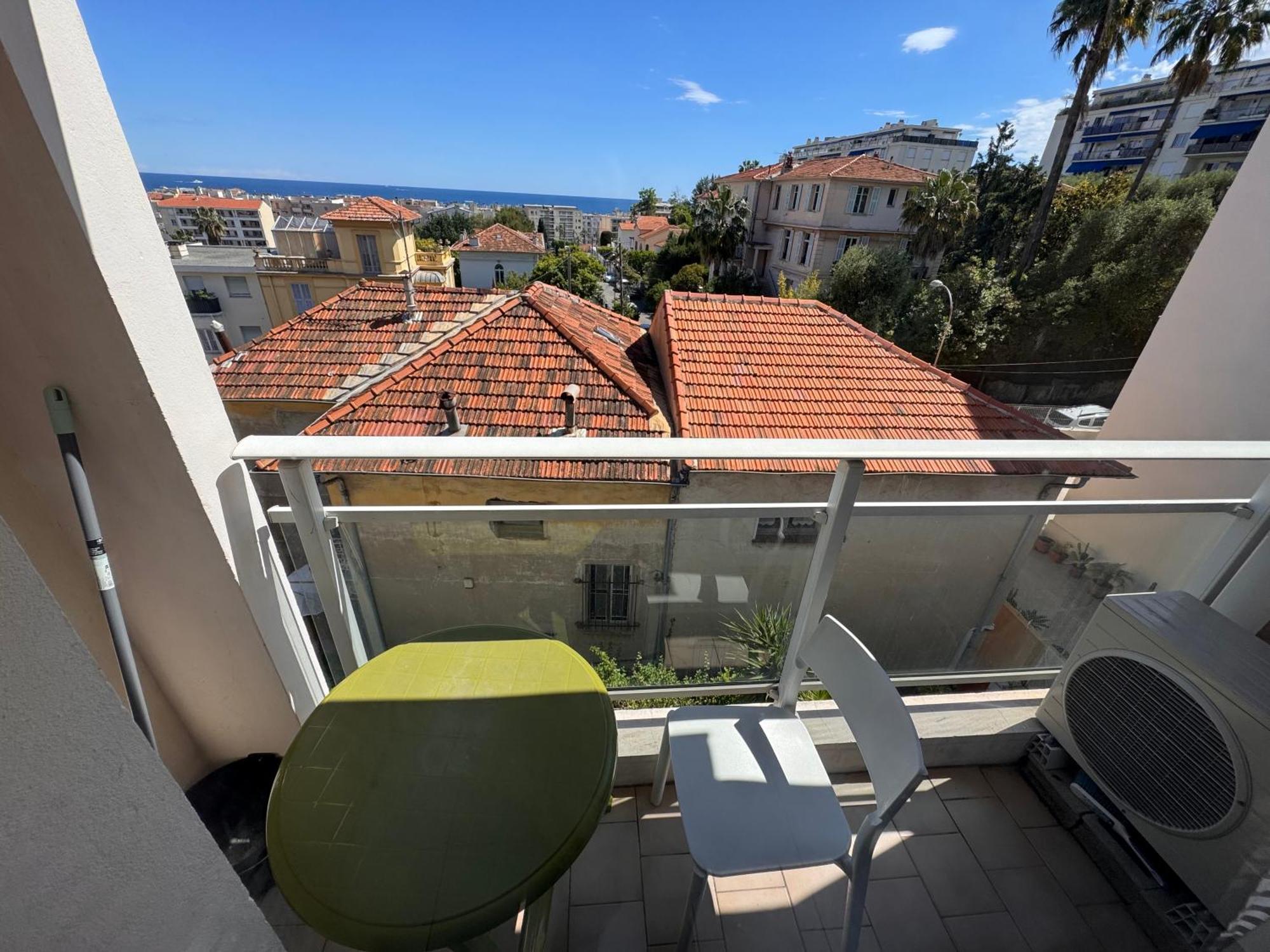 Nice Sunshine Exterior photo